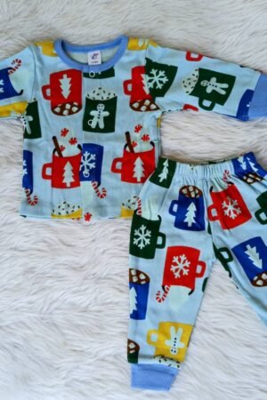 Cup with snow print pyjama