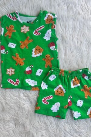 Green Christmas print t shirt and shorts set