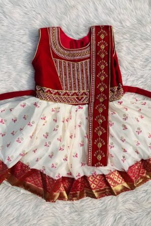 Red with white party wear frock ( 3 to 4 year )